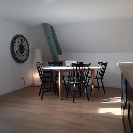 Duplex Au Coeur Du Bouchon De Champagne Apartment