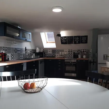 Duplex Au Coeur Du Bouchon De Champagne